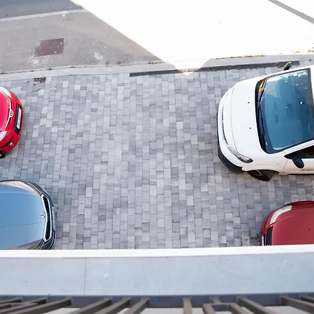 Arba Fortuna Exclusive With Private Parking アパート ザダル