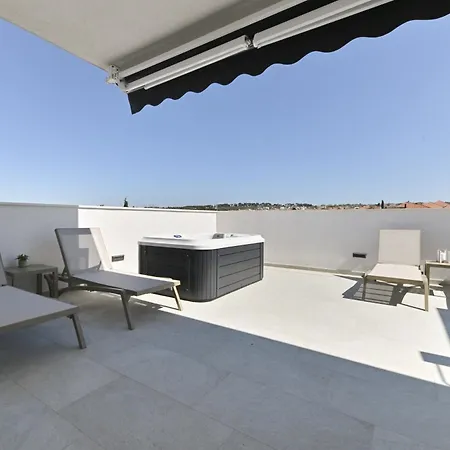 Arba Fortuna Exclusive With Private Parking Apartman Zadar